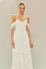 Vestido Longo em Tule com Busto Estruturado, Mangas Caídas e Saia em Camadas com Babados - Bari Off White