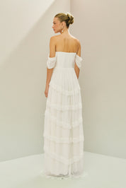 Vestido Longo em Tule com Busto Estruturado, Mangas Caídas e Saia em Camadas com Babados - Bari Off White