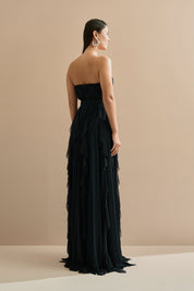 Vestido Longo em Tule com Decote Coração Franzido, Sem Alças e Saia Volumosa com Babados em Cascata - Luce Azul Marinho
