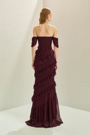 Vestido Longo em Tule com Decote Coração e Recortes de Babado - Mendoza Marsala Escuro