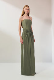 Vestido Longo em Tule com Decote Semi Coração Sem Alças, Busto Estruturado e Drapeado no Quadril - Luar Verde Oliva Claro