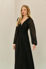 Vestido Longo em Tule com Decote V, Nó e Drapeado Frontal, Mangas Longas - Macau Preto