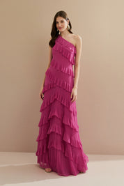 Vestido Longo em Tule com Ombro Único, Saia Ampla e Babados Assimétricos em Camadas - Mila Rosa Pink