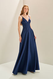 Vestido Longo em Zibeline com Decote V, Alças Finas, Costas Abertas e Saia Ampla - Atlanta Azul Marinho