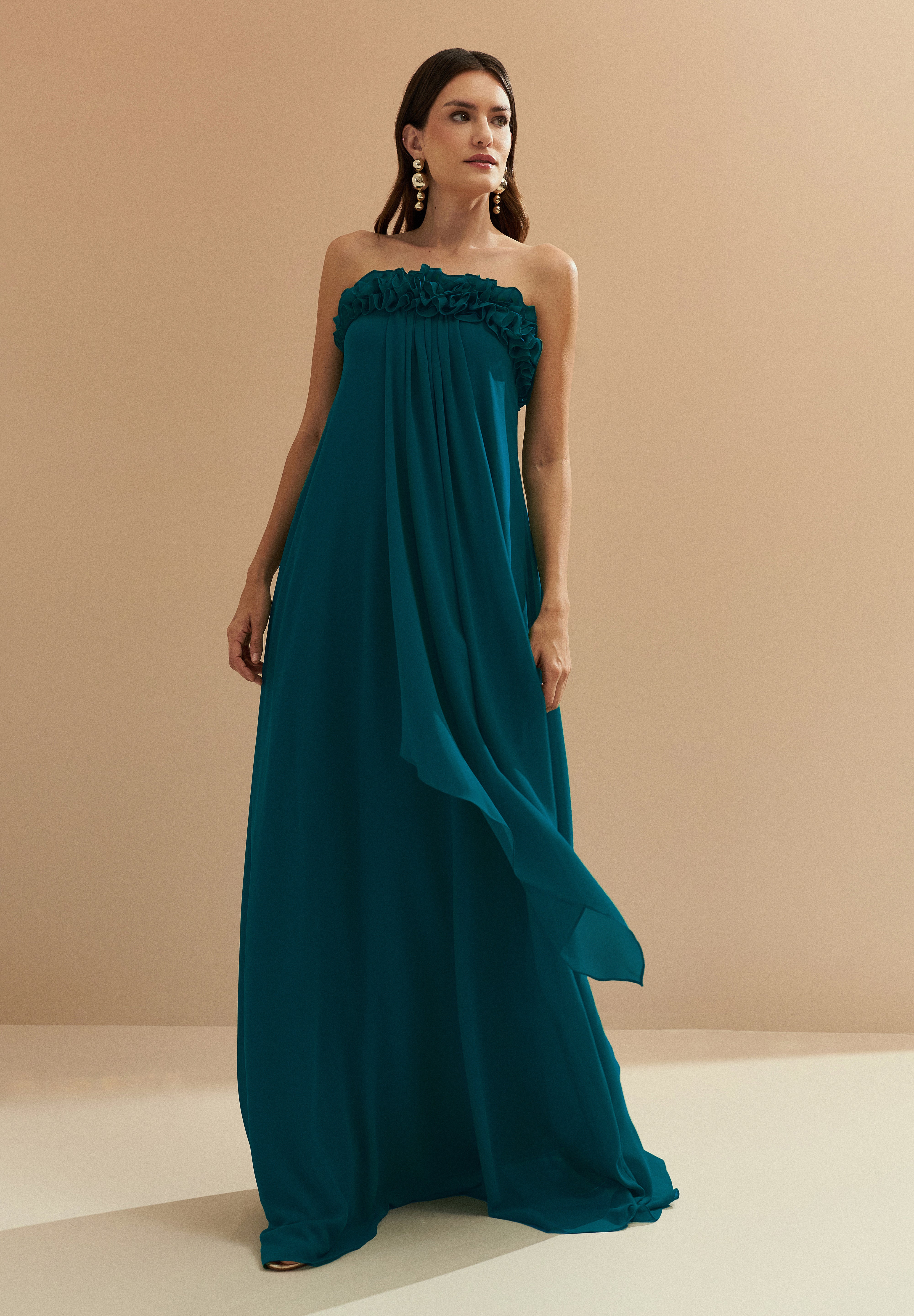 Vestido Longo sem Alça em Chiffon com Babados no Decote e Calda Frontal - Armênia Azul Petróleo