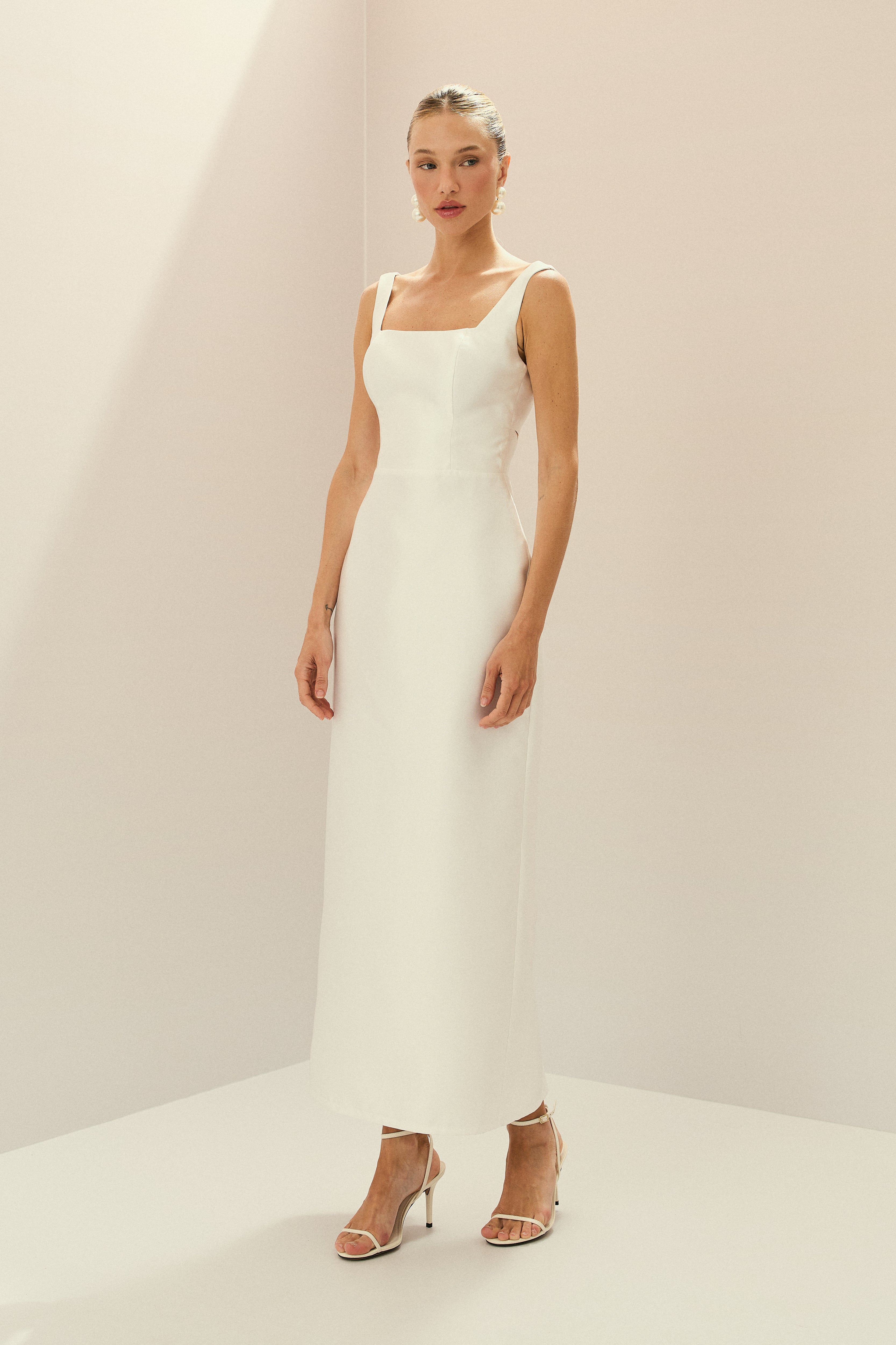 Decote Quadrado Vestido Zibeline Branco Vestido De Noiva Princesa Branco Tomara Que Caia Em Zibeline Com Decote  Quadrado E Saia Suposta Curta Ondulada Em Crinol – Vert Sophistiqué