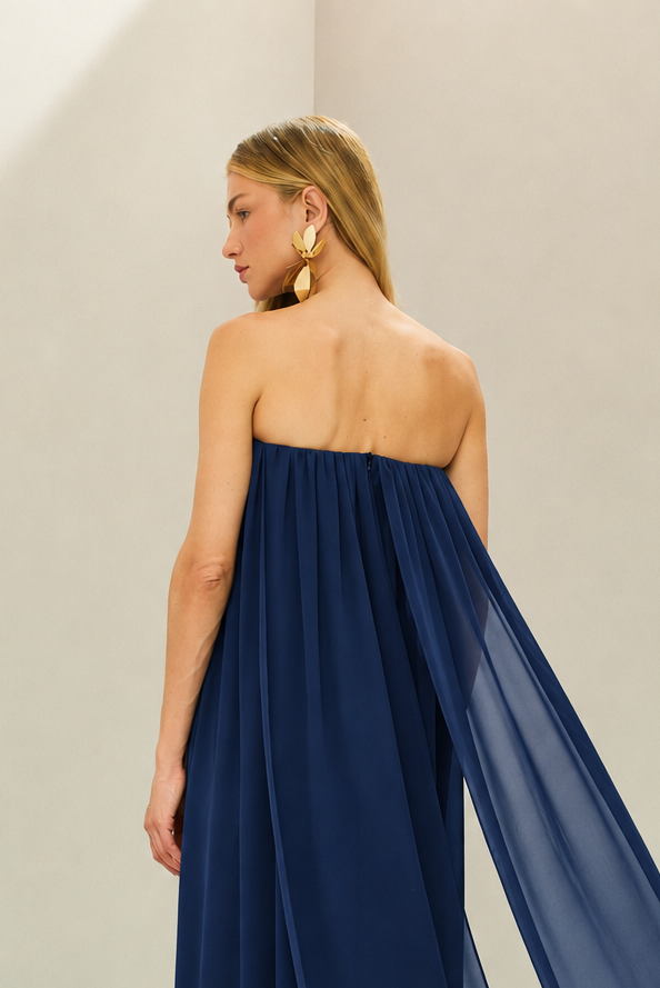 Vestido Longo em Chiffon com Decote Reto Franzido Sem Alças e Saia Fluida - Líbia Azul Marinho