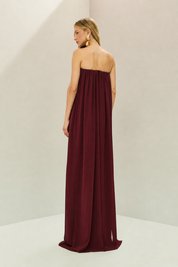 Vestido Longo em Chiffon com Decote Reto Franzido Sem Alças e Saia Fluida - Líbia Marsala