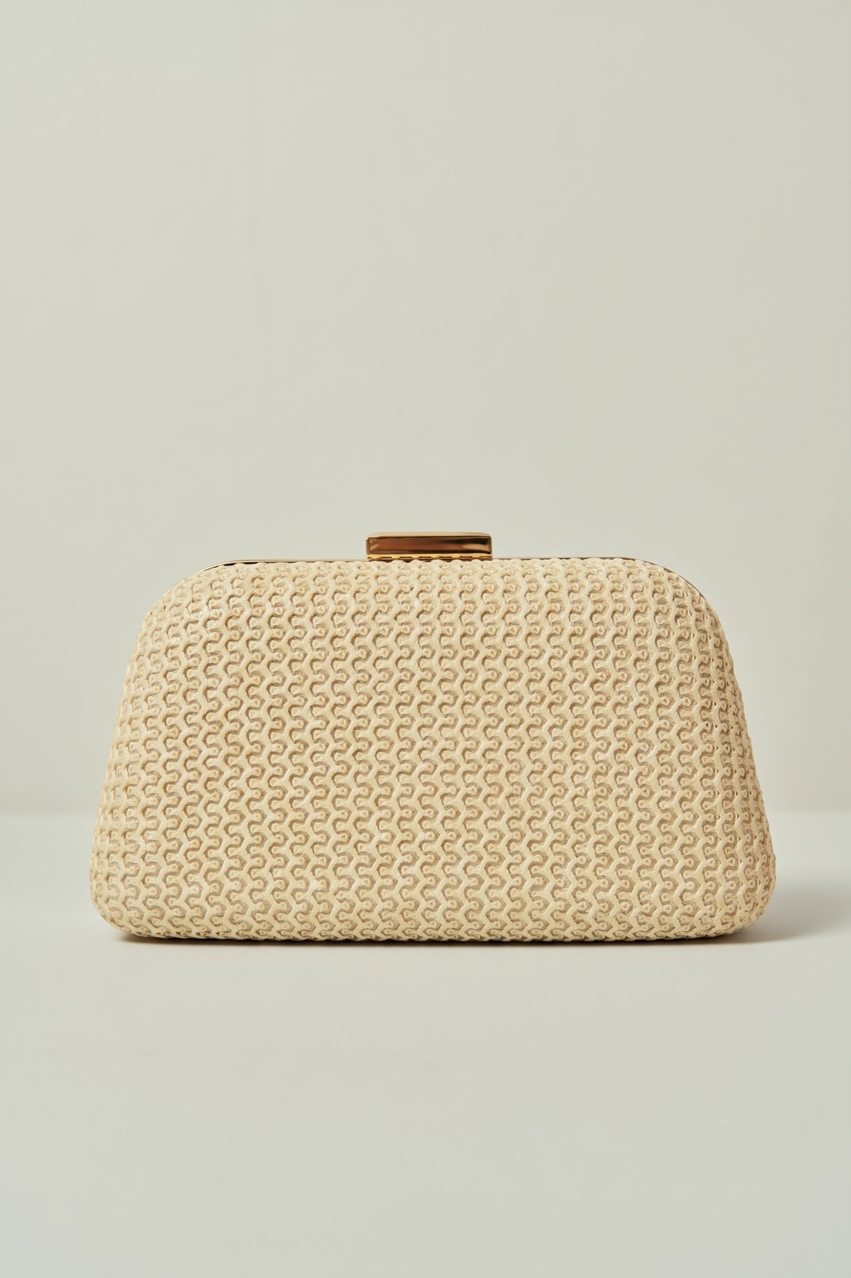 Bolsa de Festa Trapézio em Palha Trama Simples, com Fecho Dourado e Alça Dupla