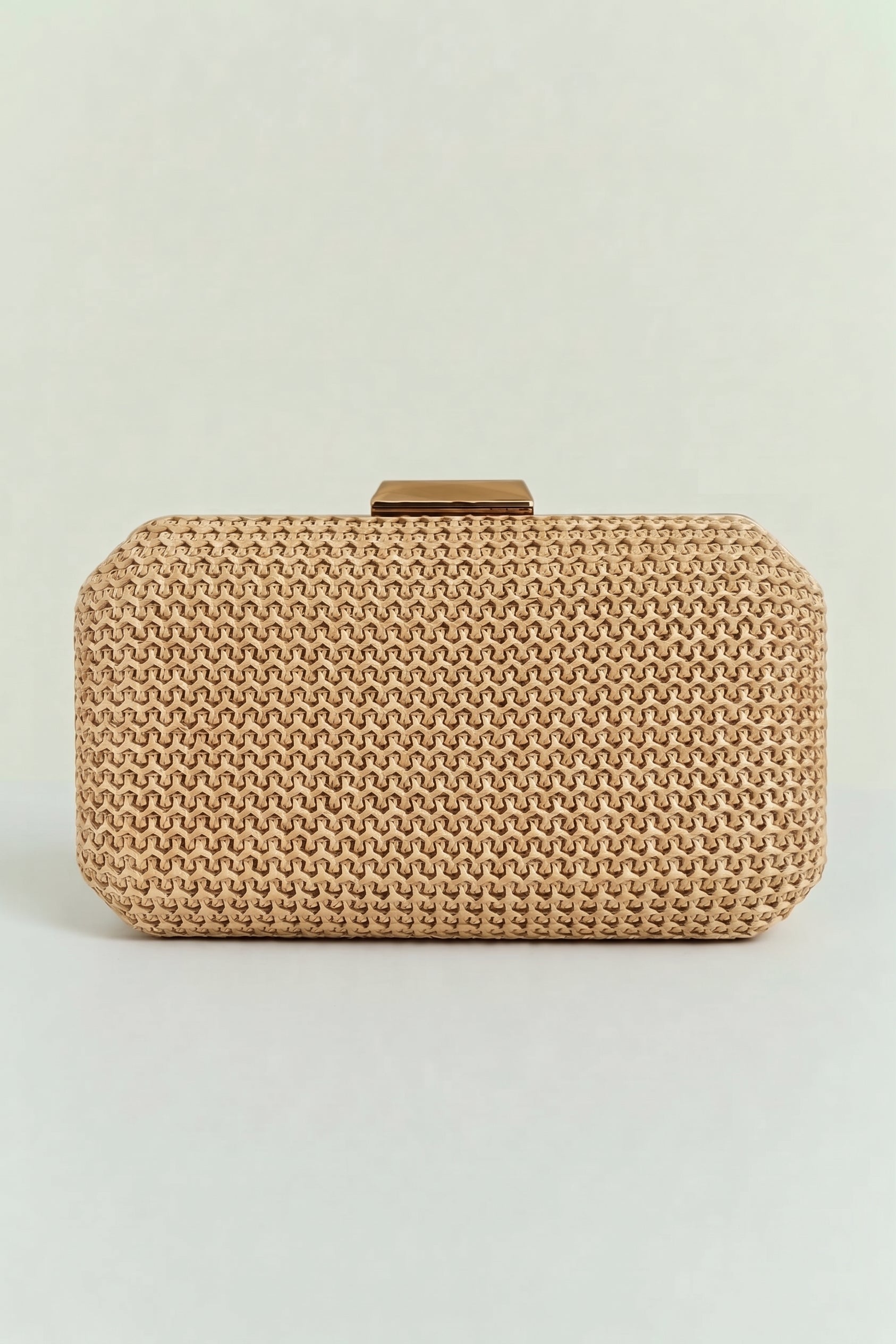 Bolsa de Festa Retangular em Palha Trama Simples com Cantos Retos e Fecho de Metal