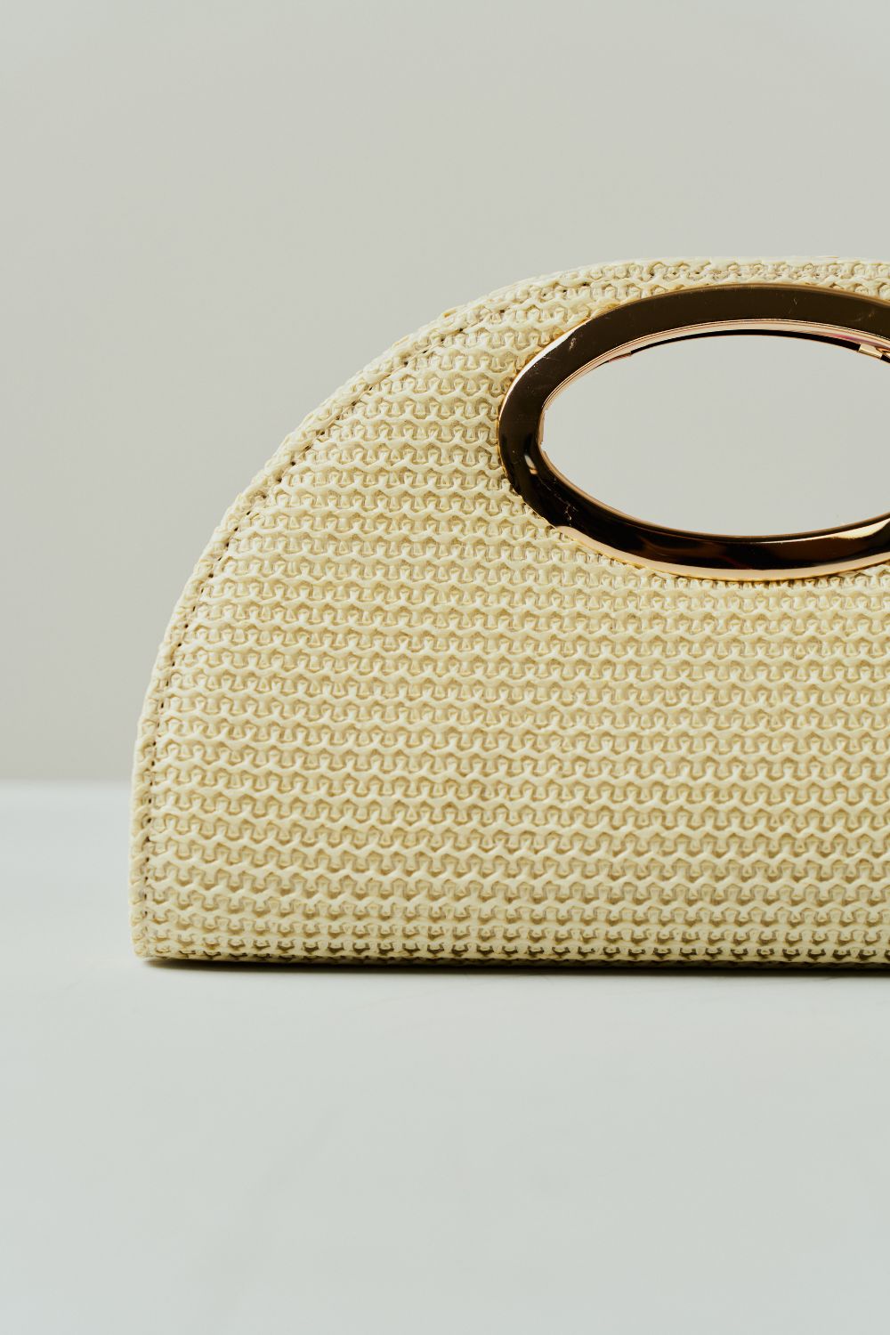 Bolsa de Palha Bege Clara Meia Lua