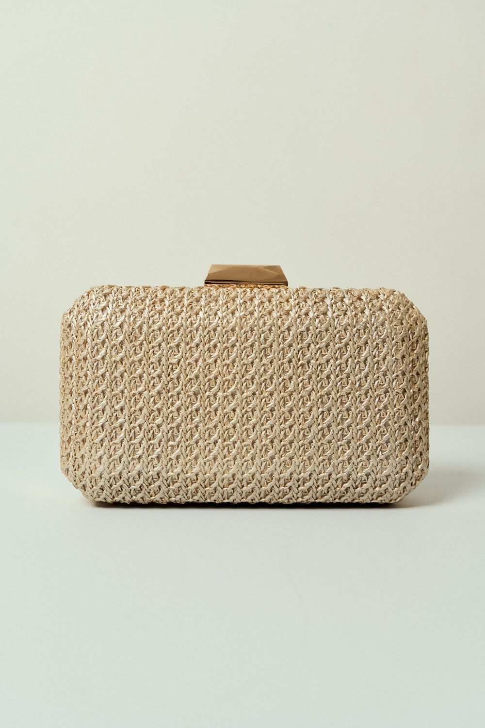 Bolsa de Palha Dourada Retangular com Fecho Quadrado