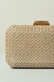 Bolsa de Palha Dourada Retangular com Fecho Quadrado