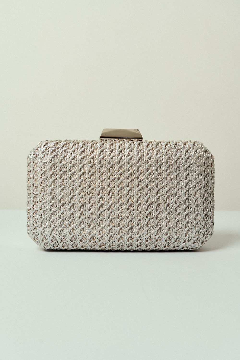Bolsa de Palha Prata Retangular com Fecho Quadrado