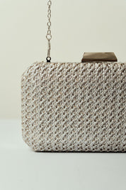 Bolsa de Palha Prata Retangular com Fecho Quadrado