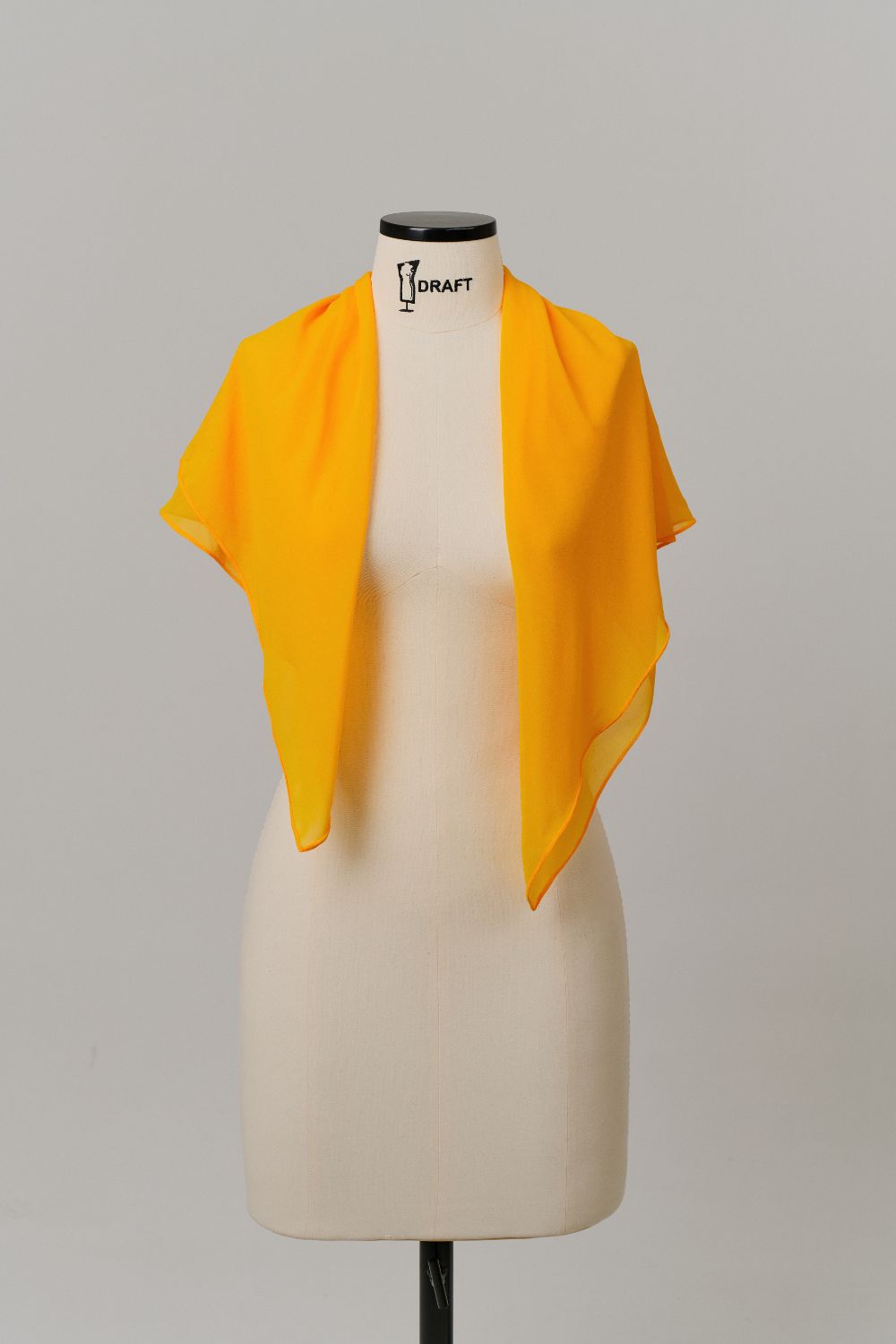 Echarpe Quadrada Amarelo Manga