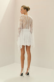 Vestido Curto em Renda, com Elástico na Cintura e Mangas Amplas - Aira Off White
