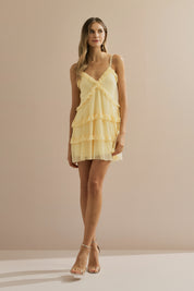 Vestido Curto em Tule com Decote V, Babados e Alças com Detalhe em Renda - Duna Amarelo Manteiga