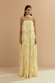 Vestido Longo com Decote Reto, Babados na Saia e Echarpe - Catalunha Amarelo Manteiga