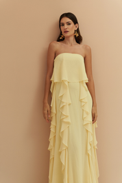Vestido Longo com Decote Reto, Babados na Saia e Echarpe - Catalunha Amarelo Manteiga