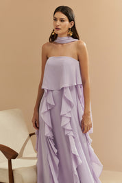 Vestido Longo com Decote Reto, Babados na Saia e Echarpe - Catalunha Lilás | Lavanda