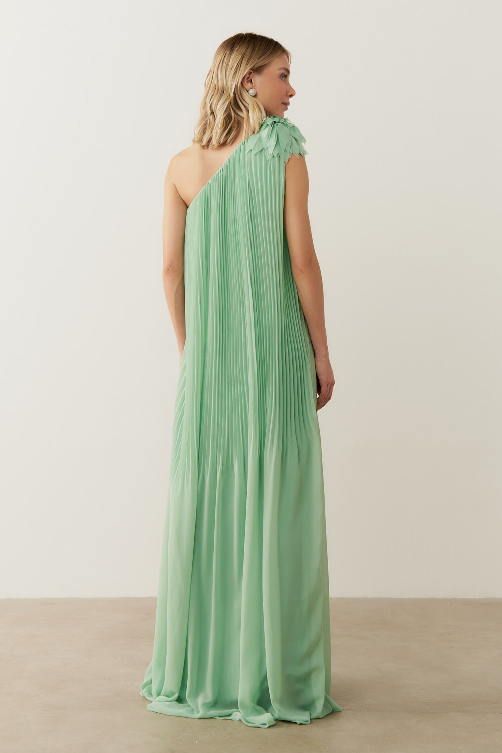 Vestido de Festa Longo e Plissado com Decote Ombro Único - Paris Verde Menta