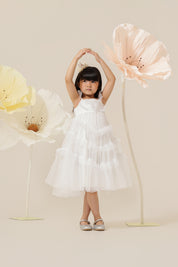 Vestido Infantil em Tule com Frufru nas Alças, Corpo Franzido com Babados Assimétricos - Cereja Off White