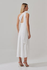 Vestido Long Midi com Decote Assimétrico e Flor Removível - Santa Fé Off White