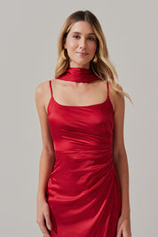 Vestido Long Midi com Pregas e Fenda lateral e Echarpe - Dhaka Vermelho