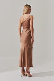 Vestido Long Midi Ombro Único em Cetim com Fenda Lateral - Jordânia Mocha | Marrom