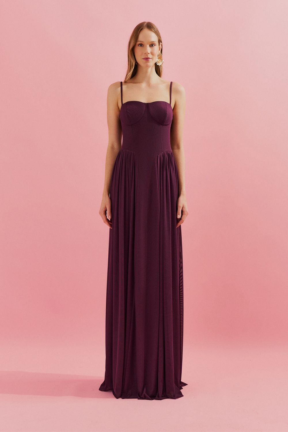 Vestido Longo, Busto Demarcado e Saia Franzida - Calgari Marsala Escuro