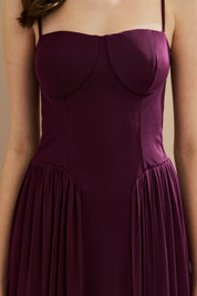 Vestido Longo em Tule com Busto Estruturado e Saia Drapeada - Calgari Roxo Berinjela