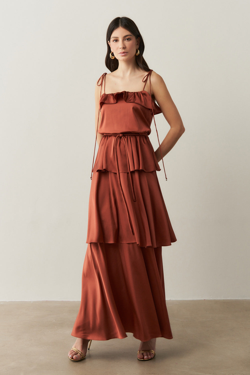 Vestido Long Midi com Alças Finas e Camadas Sobrepostas - Santiago Terracota