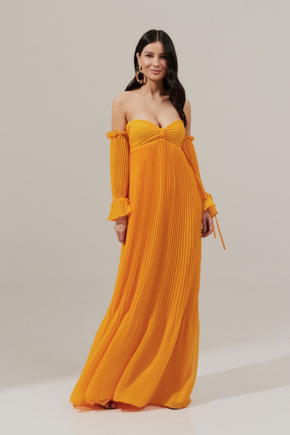 Vestido longo com Busto Coração Franzido e Saia Plissada - Naha Amarelo Manga