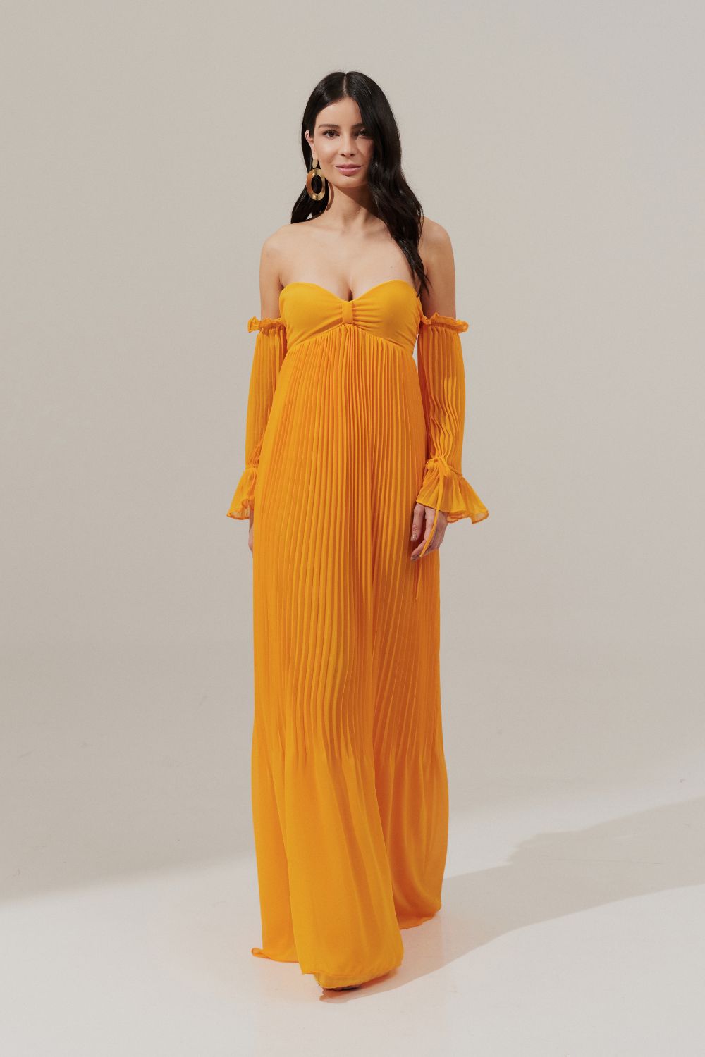 Vestido longo com Busto Coração Franzido e Saia Plissada - Naha Amarelo Manga