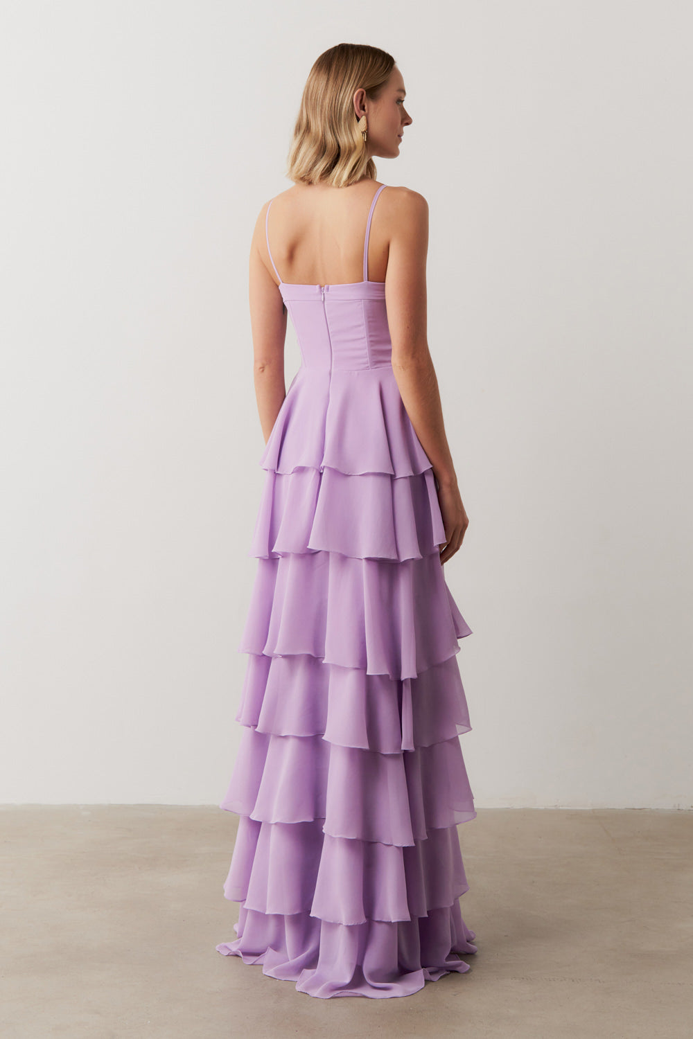 Vestido Longo com Decote coração, Alças Finas e Saia em Babados - Indonésia Lilás | Lavanda