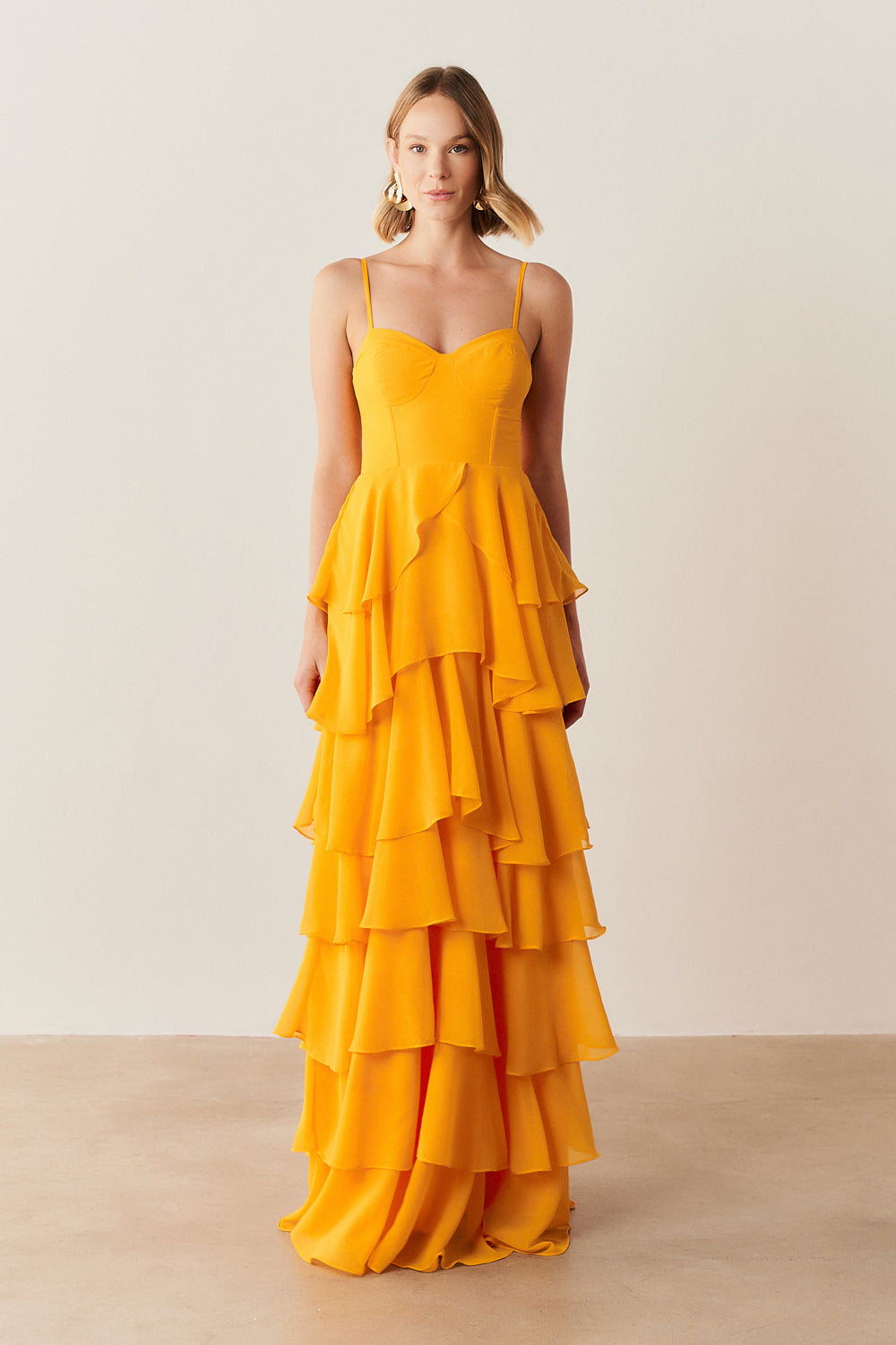 Vestido Longo com Decote coração, Alças Finas e Saia em Babados - Indonésia Amarelo Manga