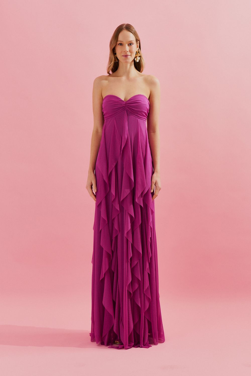 Vestido Longo. com Decote Coração Franzido e Babados em Vertical na Saia - Ava Fúcsia