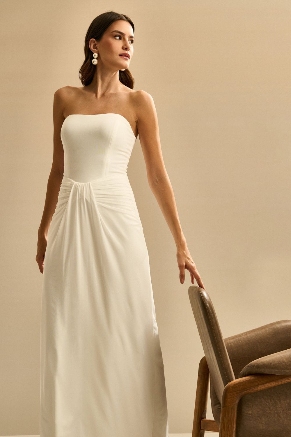 Vestido Longo com Decote Coração e Franzido na Cintura - Luar Off White