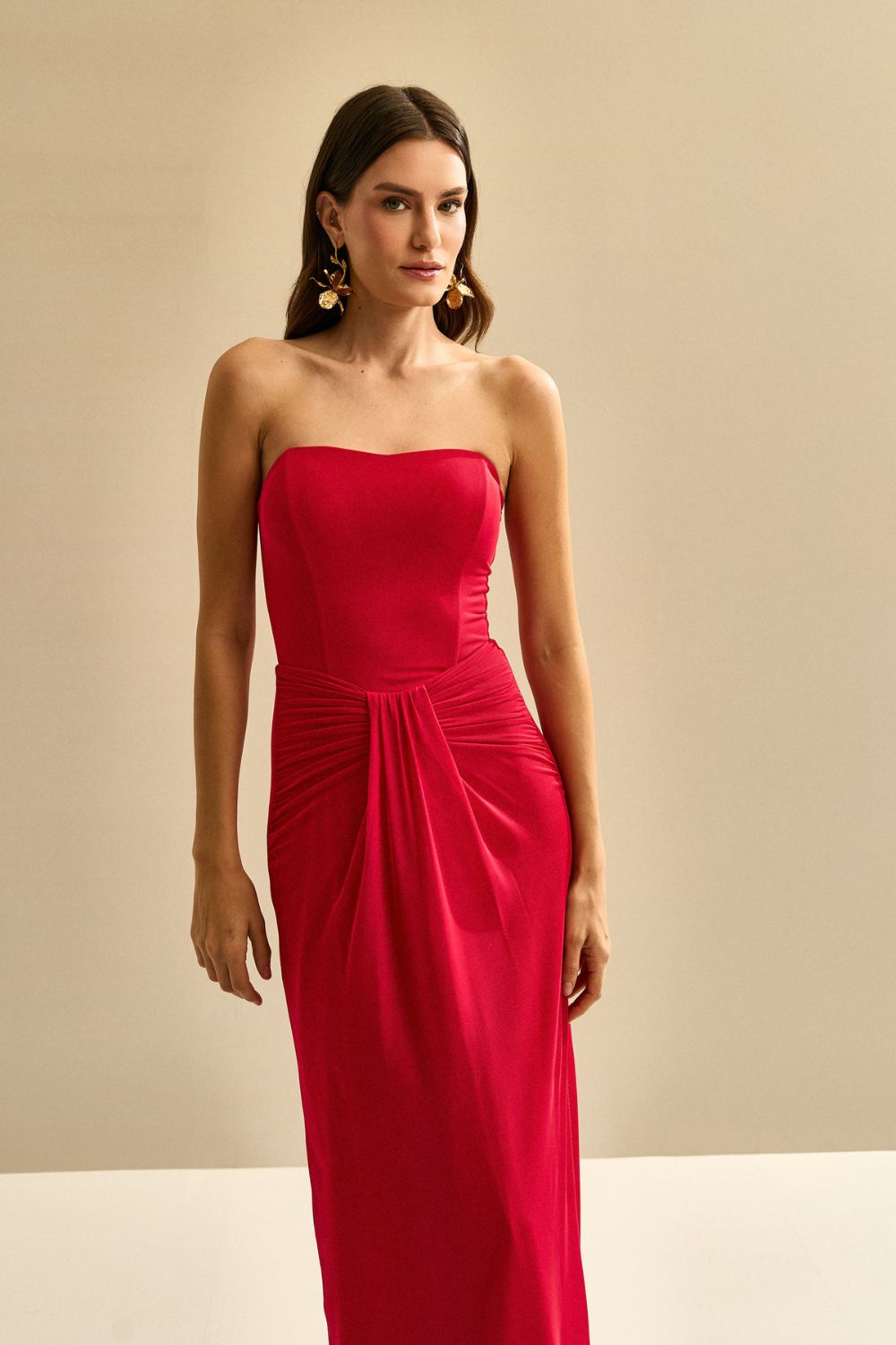 Vestido Longo com Decote Coração e Franzido na Cintura - Luar Vermelho