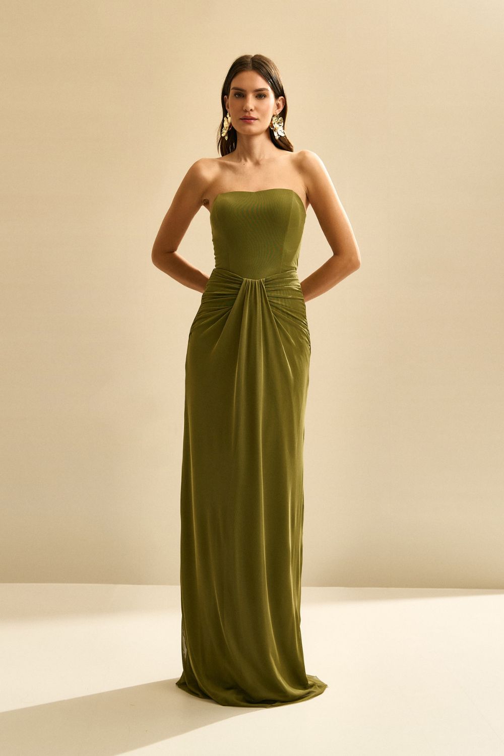 Vestido Longo com Decote Coração e Franzido na Cintura - Luar Verde Oliva