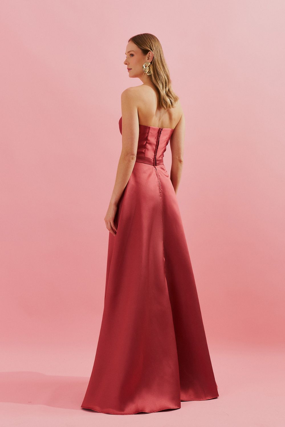 Vestido Longo com Decote Coração e Pregas na Cintura - Safira Canela
