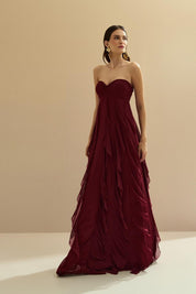 Vestido Longo. com Decote Coração Franzido e Babados em Vertical na Saia - Ava Marsala