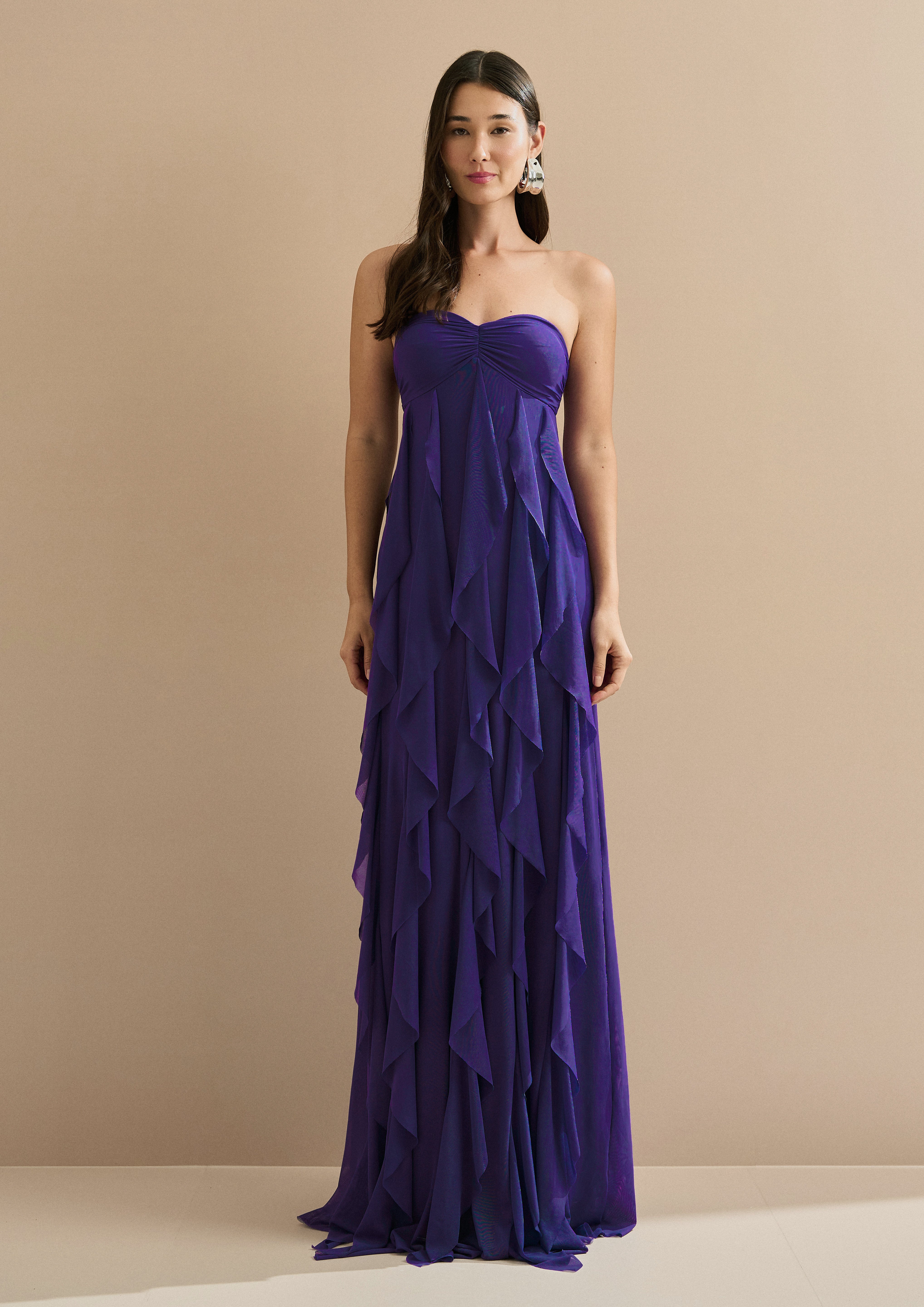 Vestido Longo com Decote Coração Franzido e Babados em Vertical na Saia - Ava Roxo Escuro