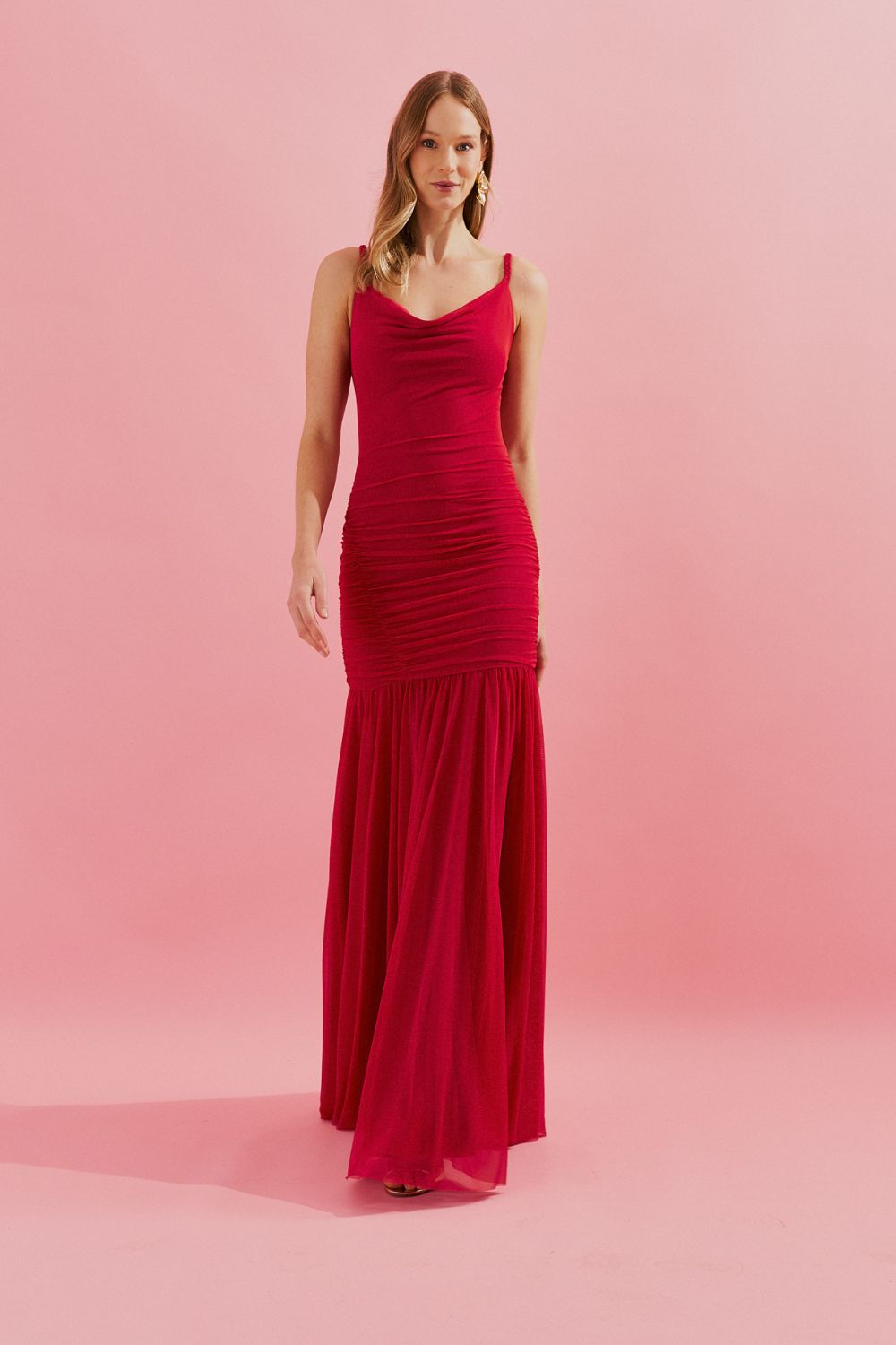 Vestido Longo com Decote Degagê e Franzidos no Corpo - Siena Vermelho
