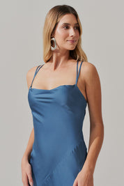 Vestido Longo com Decote Degage e Amarração cruzada nas costas - Gaia Azul Jeans