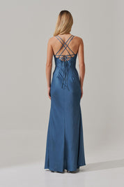 Vestido Longo com Decote Degage e Amarração cruzada nas costas - Gaia Azul Jeans