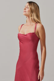 Vestido Longo com Decote Degage e Amarração cruzada nas costas - Gaia Canela