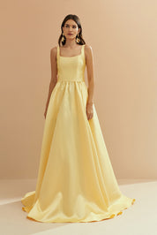 Vestido Longo com Decote Quadrado, Abertura nas Costas e Saia Franzida - Austria Amarelo