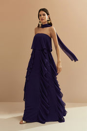 Vestido Longo com Decote Reto, Babados na Saia e Echarpe - Catalunha Roxo